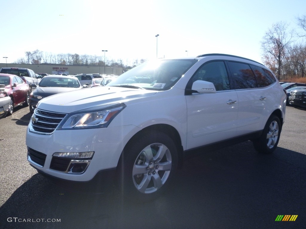 2017 Traverse LT AWD - Summit White / Ebony photo #1