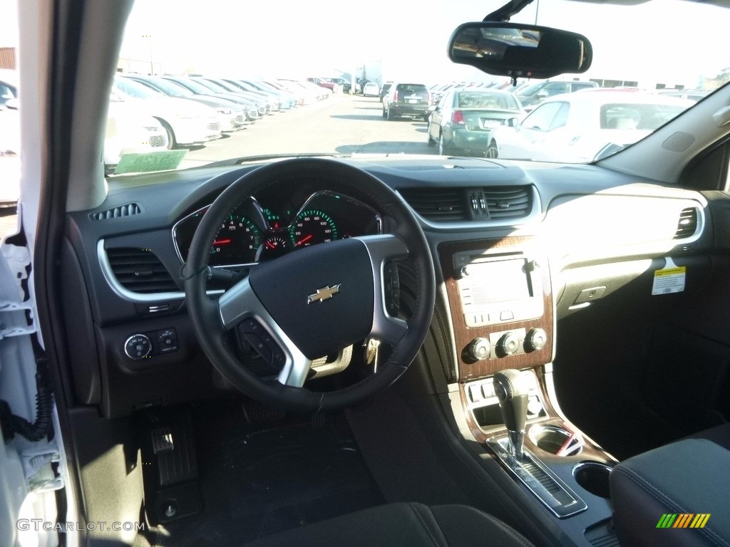 2017 Traverse LT AWD - Summit White / Ebony photo #13