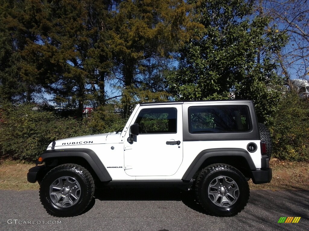 2017 Wrangler Rubicon 4x4 - Bright White / Black photo #1