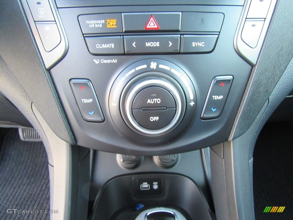 2017 Hyundai Santa Fe Limited Ultimate Controls Photo #117133151