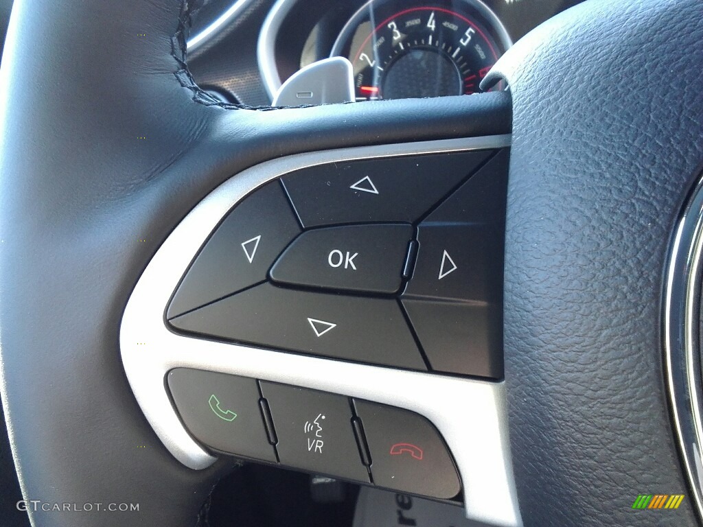 2017 Dodge Challenger R/T Scat Pack Controls Photo #117133739