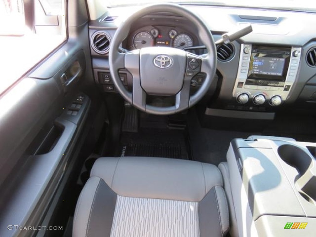 2017 Tundra SR Double Cab - Super White / Graphite photo #6