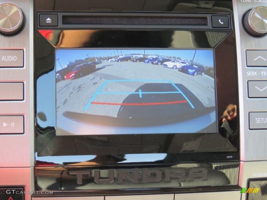 2017 Tundra SR Double Cab - Super White / Graphite photo #15