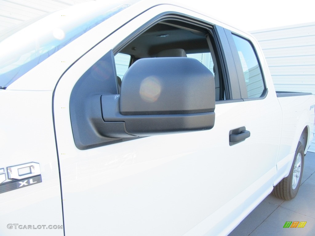 2017 F150 XL SuperCab - Oxford White / Earth Gray photo #12