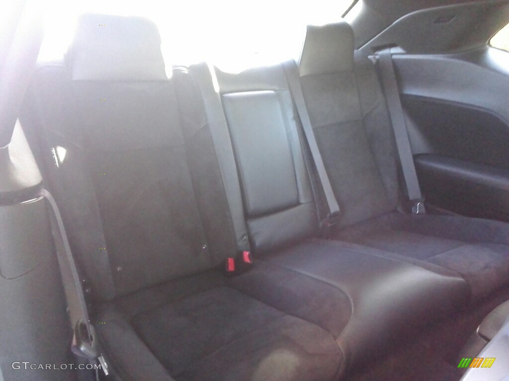 2017 Dodge Challenger R/T Scat Pack Rear Seat Photo #117134500