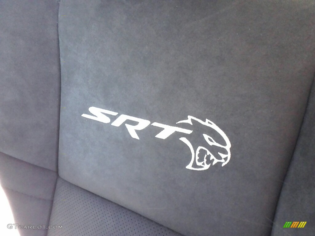 2017 Dodge Charger SRT Hellcat Marks and Logos Photo #117135188