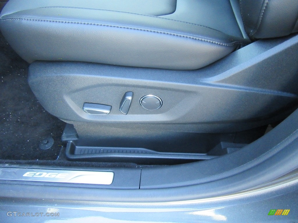 2017 Ford Edge Titanium AWD Front Seat Photo #117138686