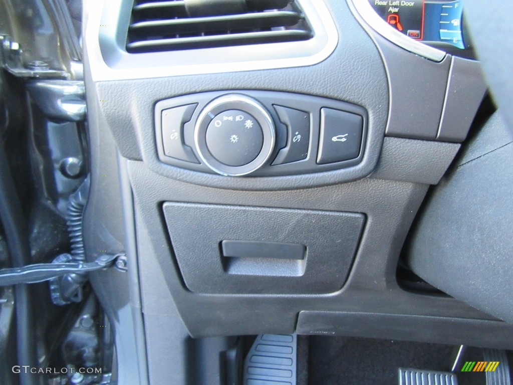 2017 Ford Edge Titanium AWD Controls Photo #117138938