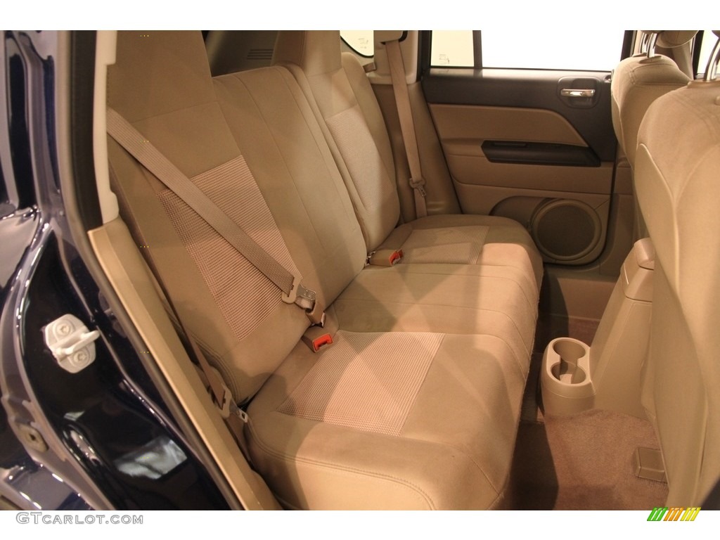 2016 Compass Sport - True Blue Pearl / Light Pebble Beige/Dark Slate Gray photo #15