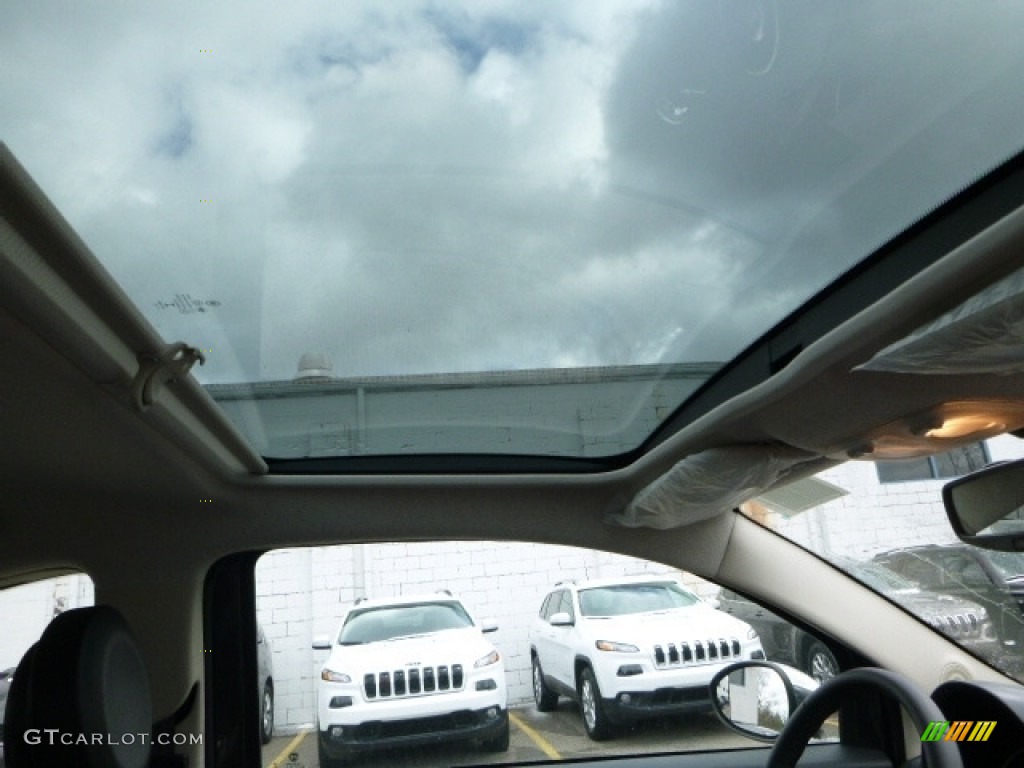 2017 Fiat 500 Lounge Sunroof Photos