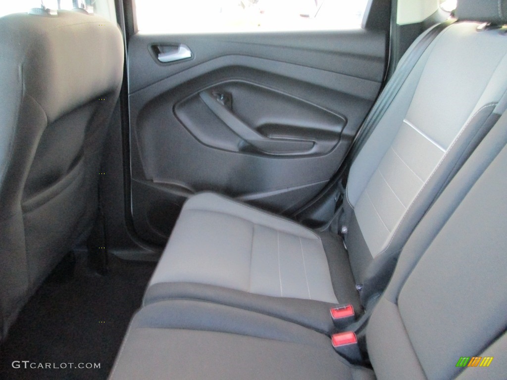 2015 Escape SE - Oxford White / Charcoal Black photo #20