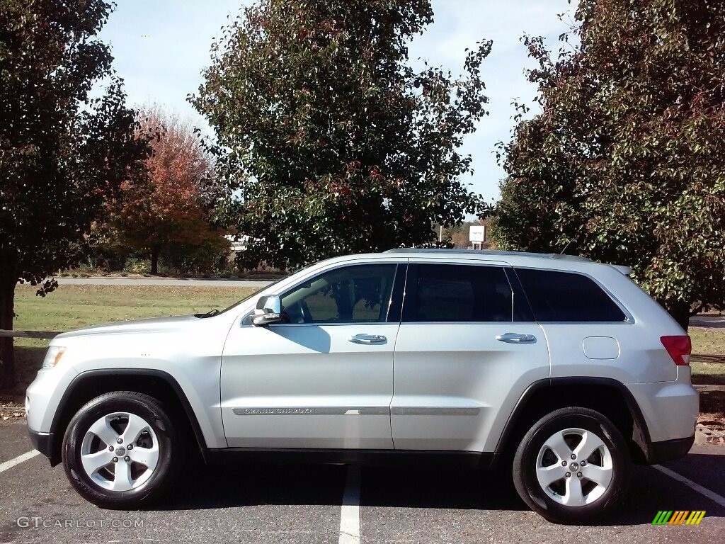 2012 Grand Cherokee Limited 4x4 - Bright Silver Metallic / Black/Light Frost Beige photo #1