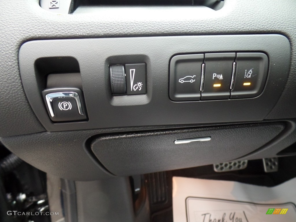 2017 Chevrolet Impala LT Controls Photo #117150617