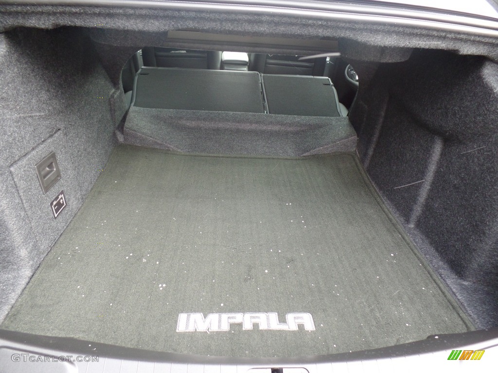 2017 Chevrolet Impala LT Trunk Photos