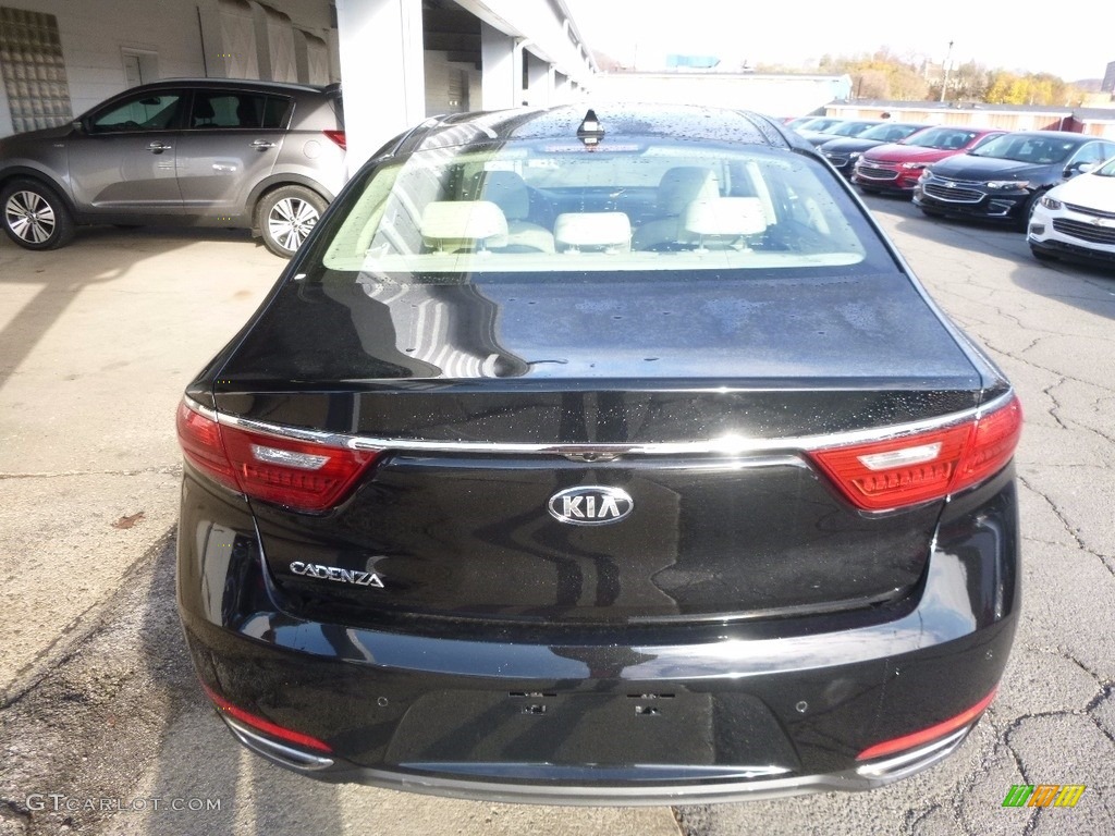 2017 Cadenza Premium - Aurora Black / Beige photo #3