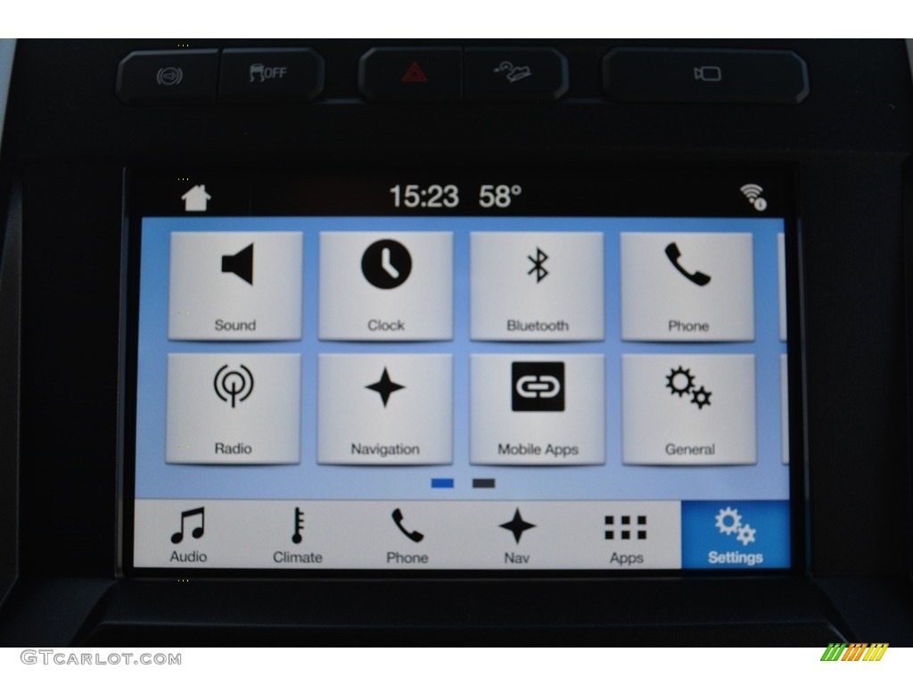 2017 Ford F350 Super Duty Lariat Crew Cab 4x4 Controls Photo #117163348