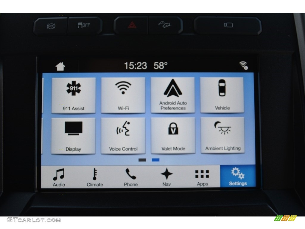 2017 Ford F350 Super Duty Lariat Crew Cab 4x4 Controls Photo #117163369