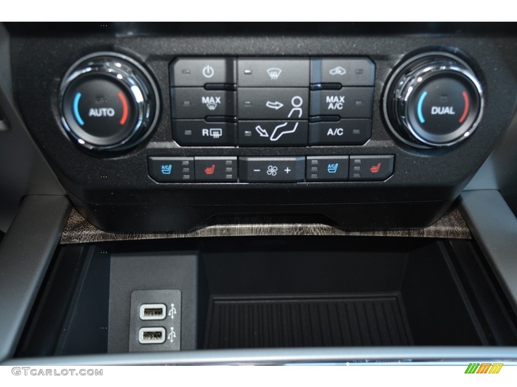 2017 Ford F350 Super Duty Lariat Crew Cab 4x4 Controls Photo #117163411