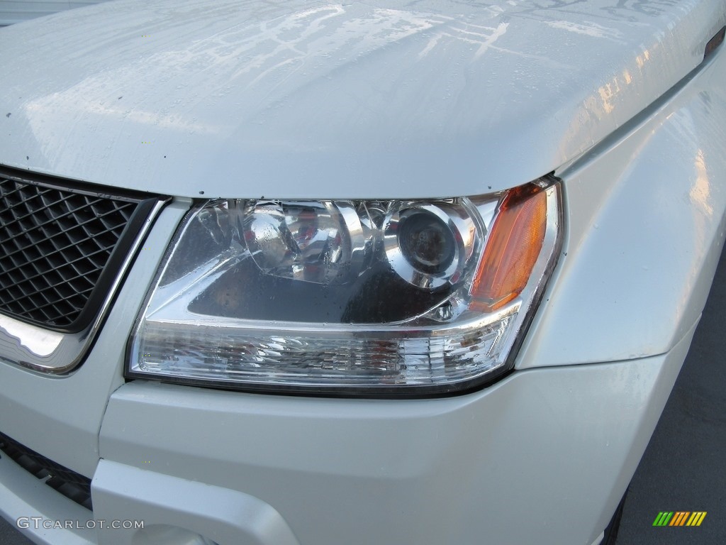 2007 Grand Vitara XSport - White Pearl / Black photo #44