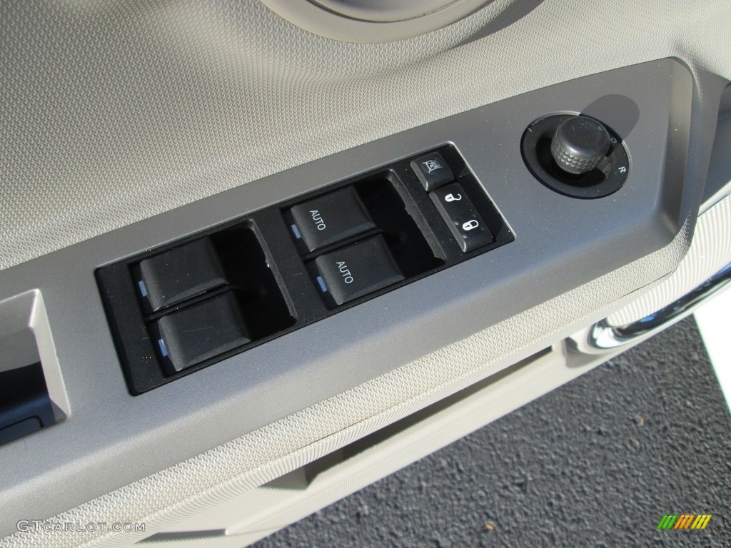 2008 Avenger SXT - Stone White / Dark Khaki/Light Graystone photo #14