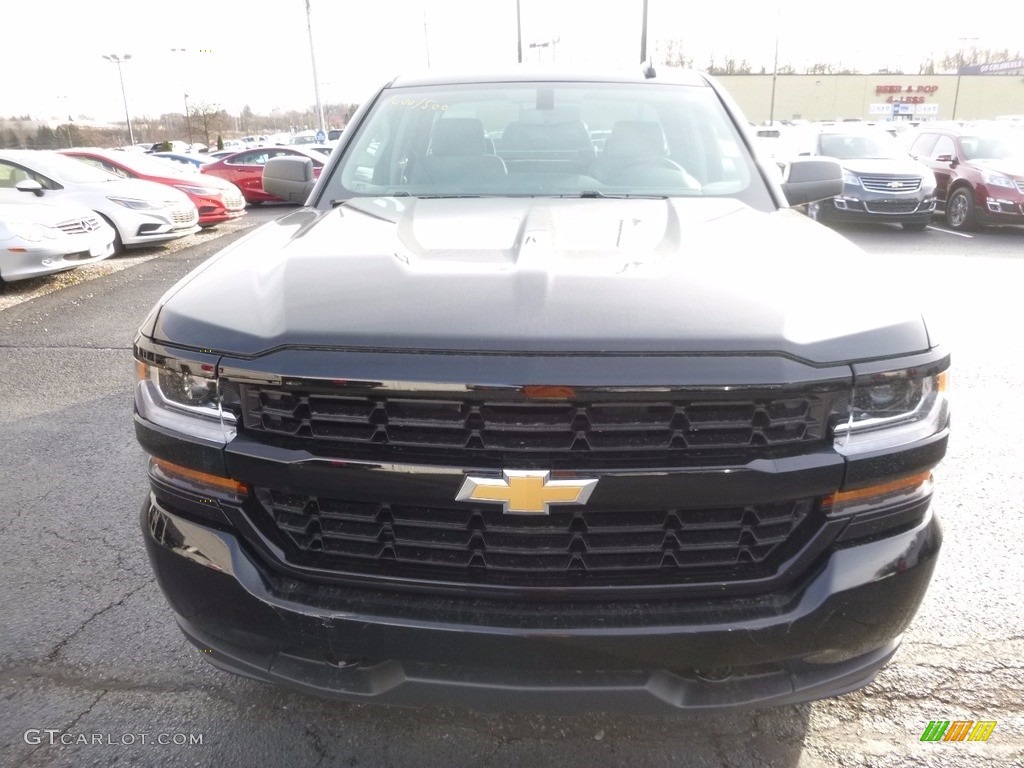 2017 Silverado 1500 Custom Double Cab 4x4 - Black / Dark Ash/Jet Black photo #2