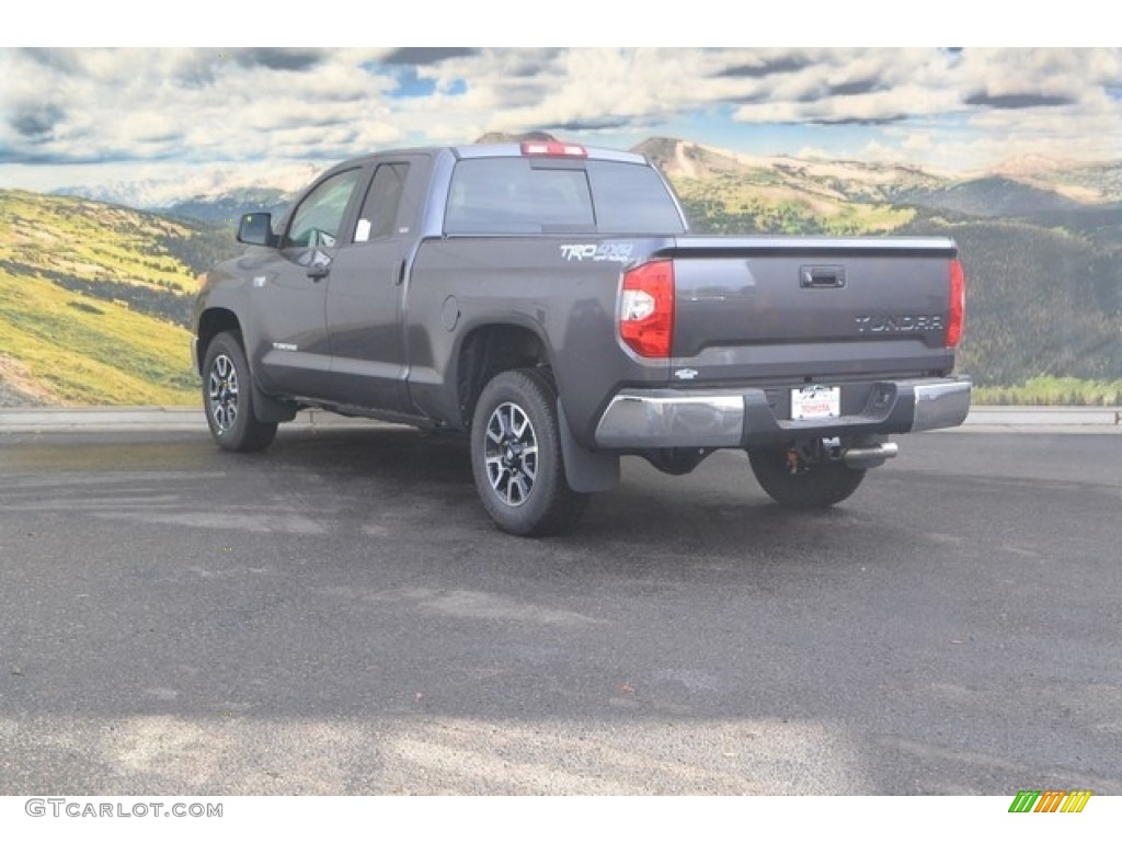 2017 Tundra SR5 Double Cab 4x4 - Magnetic Gray Metallic / Graphite photo #3