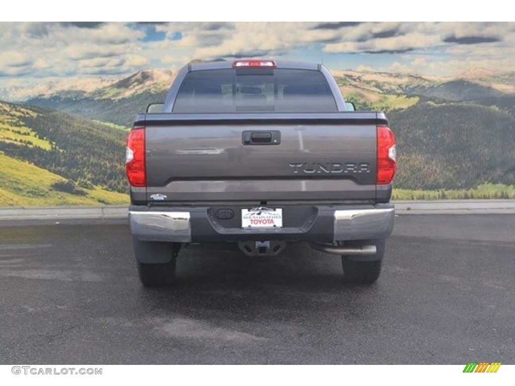 2017 Tundra SR5 Double Cab 4x4 - Magnetic Gray Metallic / Graphite photo #4