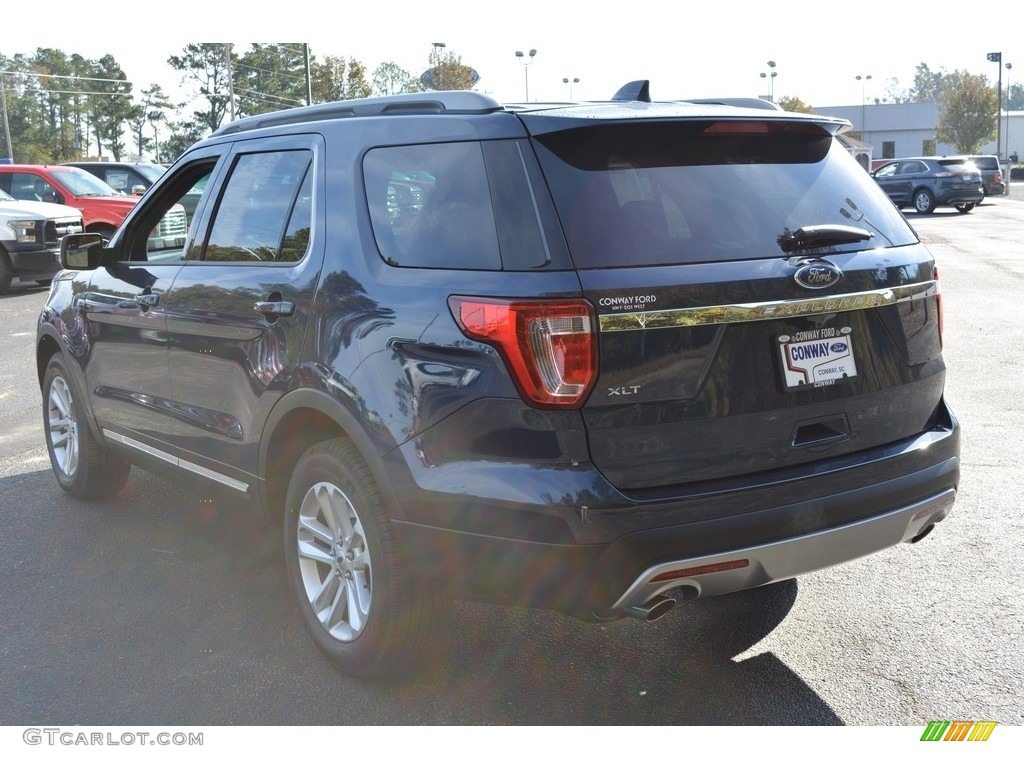 2017 Explorer XLT - Blue Jeans / Ebony Black photo #7