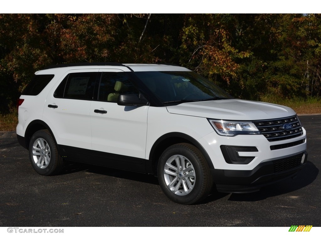 2017 Explorer FWD - Oxford White / Medium Light Camel photo #1