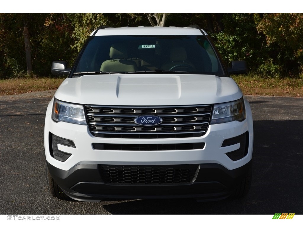 2017 Explorer FWD - Oxford White / Medium Light Camel photo #10