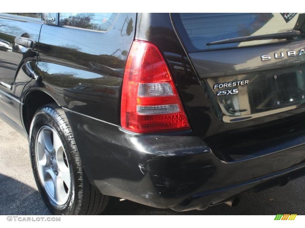 2004 Forester 2.5 XS - Java Black Pearl / Gray photo #11