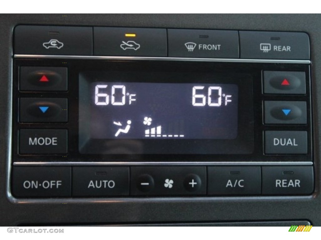 2012 Quest 3.5 SL - Super Black / Gray photo #19