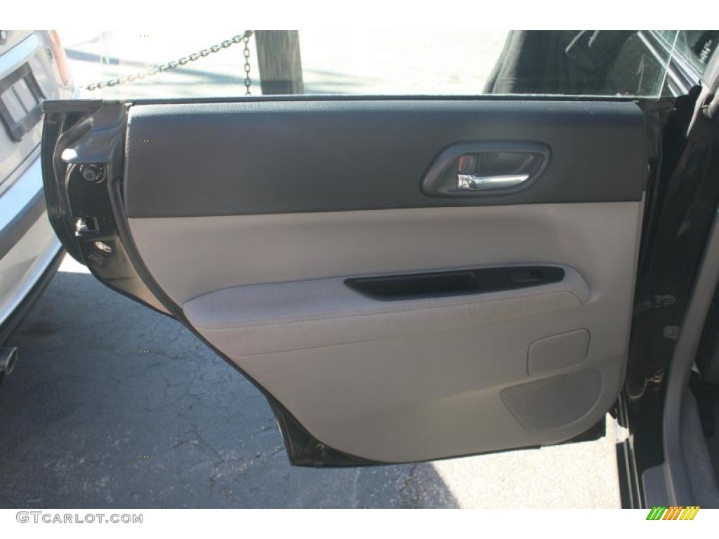 2004 Forester 2.5 XS - Java Black Pearl / Gray photo #36