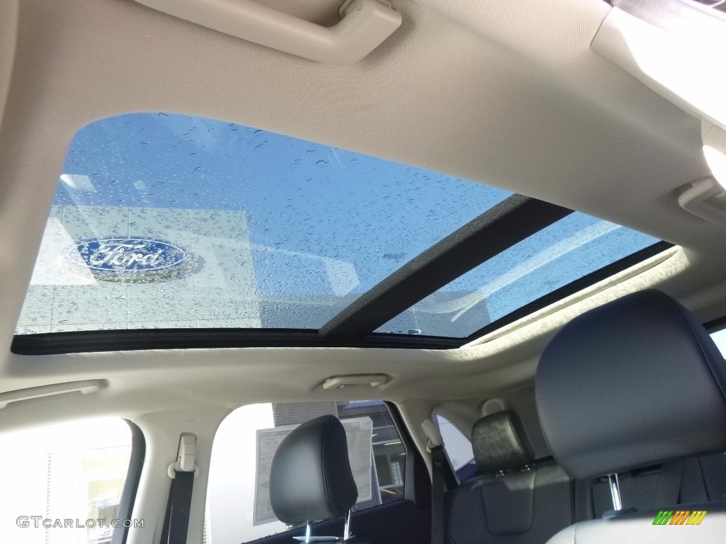 2017 Ford Edge Titanium AWD Sunroof Photo #117189256