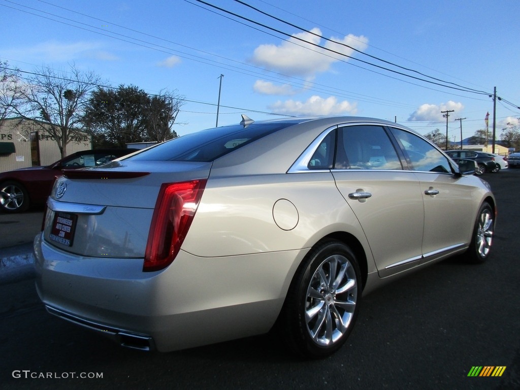 2014 XTS Luxury FWD - Silver Coast Metallic / Caramel/Jet Black photo #7