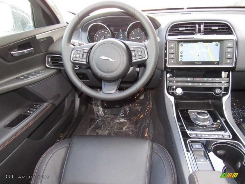 2017 XE 20d Prestige - Dark Sapphire Blue / Jet photo #13