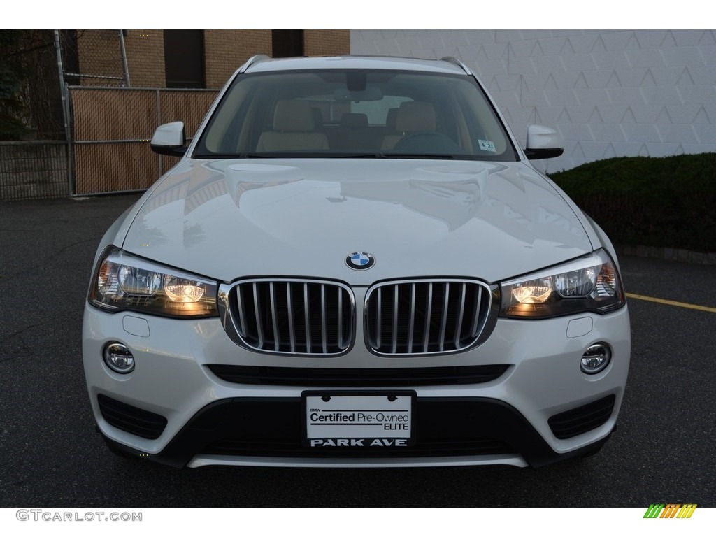 2016 X3 xDrive28i - Mineral White Metallic / Sand Beige photo #7