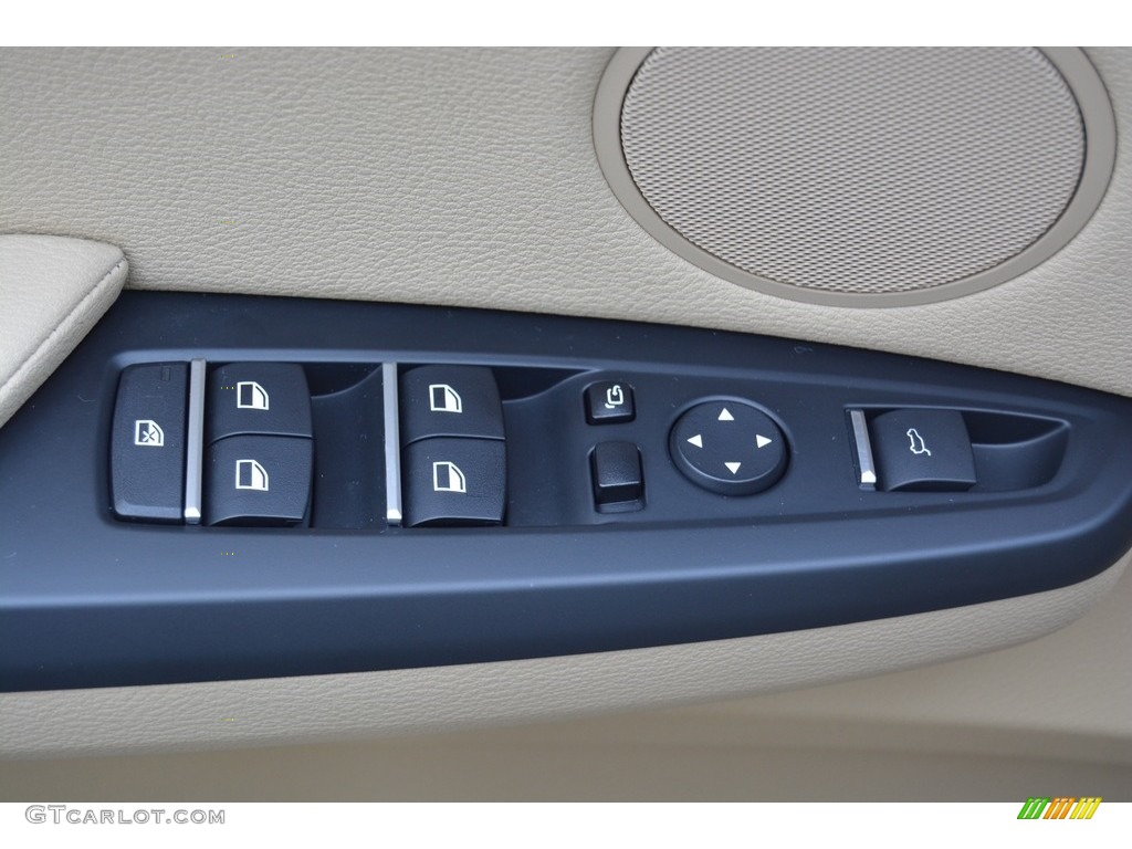 2016 X3 xDrive28i - Mineral White Metallic / Sand Beige photo #9