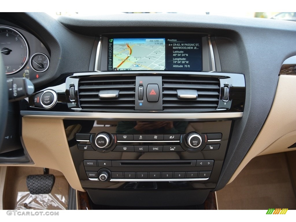 2016 X3 xDrive28i - Mineral White Metallic / Sand Beige photo #16