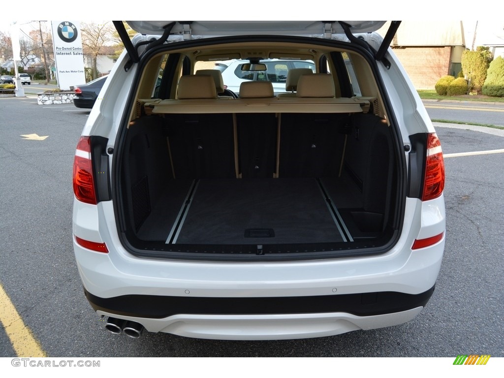 2016 X3 xDrive28i - Mineral White Metallic / Sand Beige photo #22