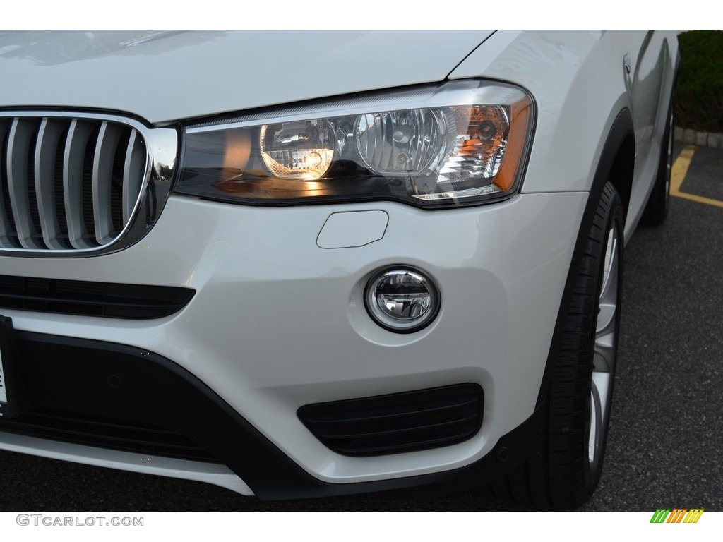 2016 X3 xDrive28i - Mineral White Metallic / Sand Beige photo #31
