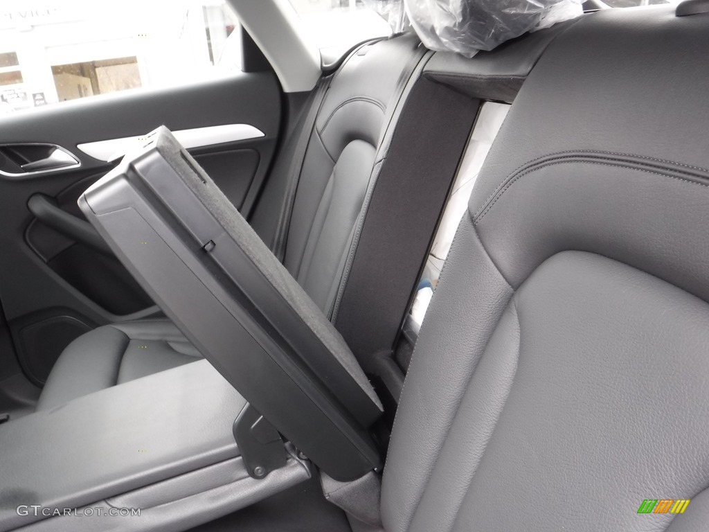 Black Interior 2017 Audi Q3 2.0 TFSI Premium Plus quattro Photo #117196696