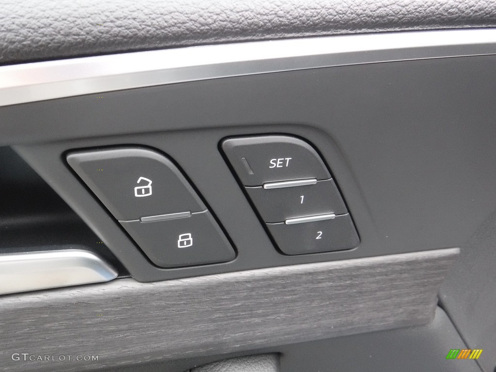 2017 Audi A4 2.0T Premium quattro Controls Photo #117198742
