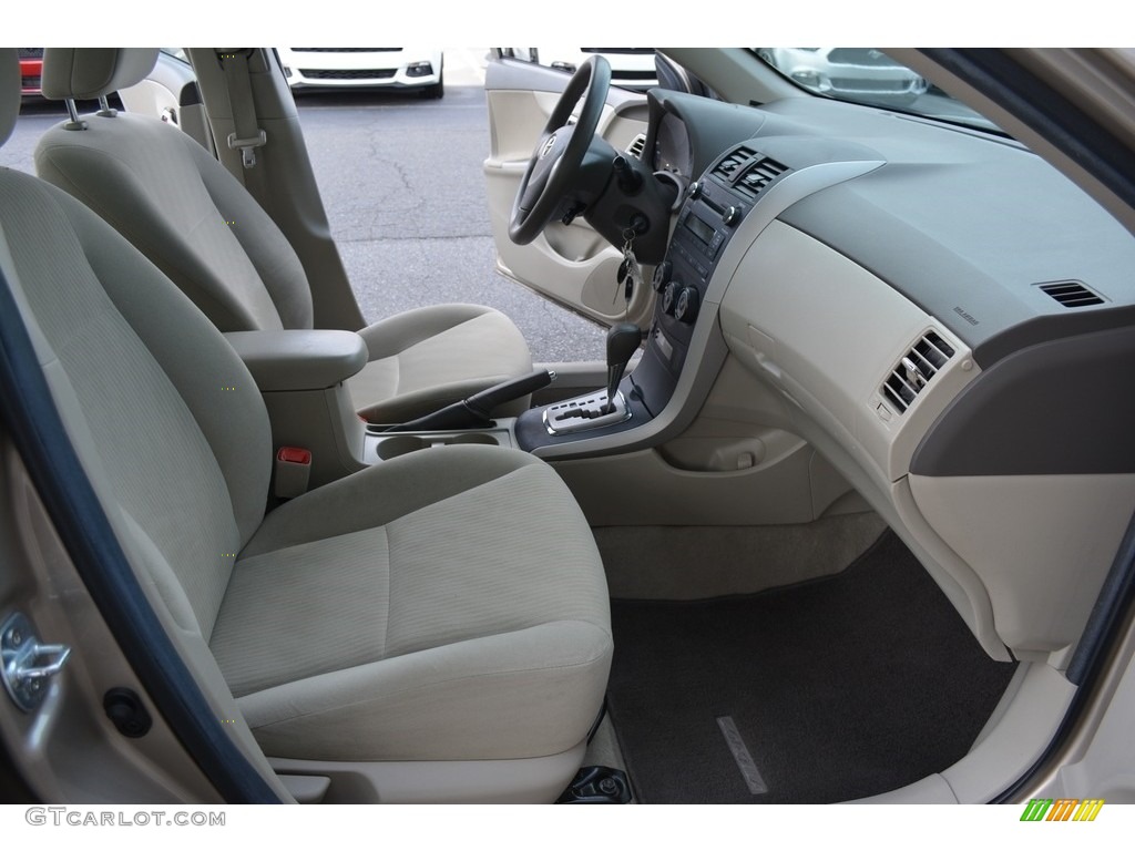 2010 Corolla LE - Desert Sand Metallic / Ash photo #15