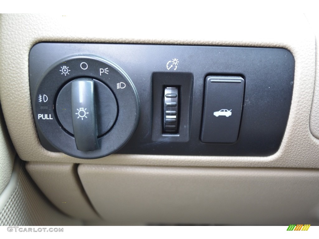 2006 Five Hundred SEL - Titanium Green Metallic / Pebble Beige photo #23