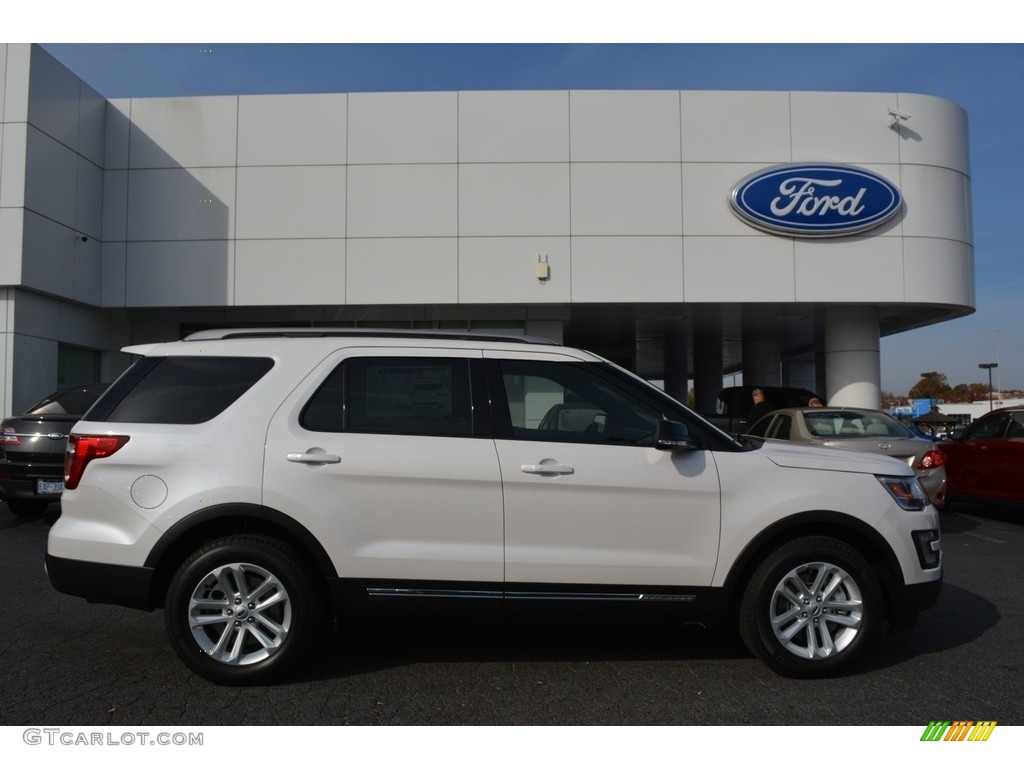 2017 Explorer XLT - White Platinum / Medium Light Camel photo #2