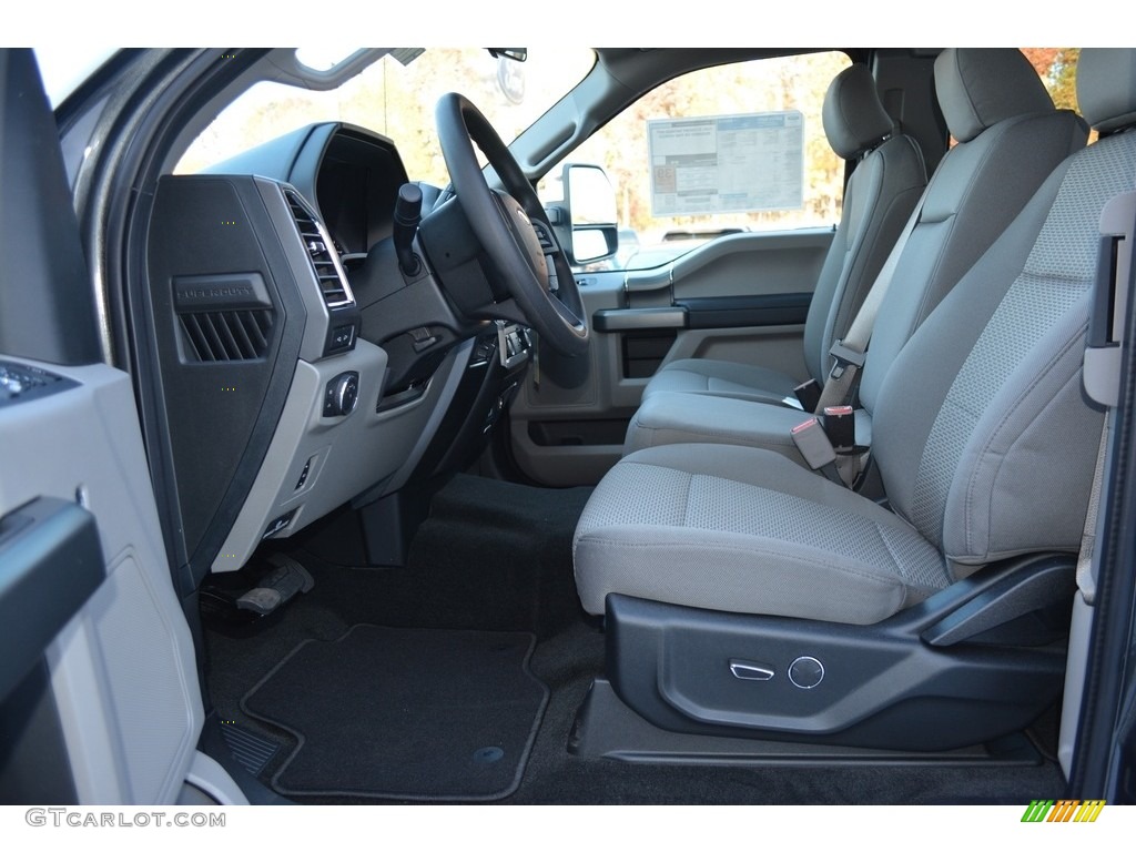 Medium Earth Gray Interior 2017 Ford F250 Super Duty XLT SuperCab 4x4 Photo #117199693