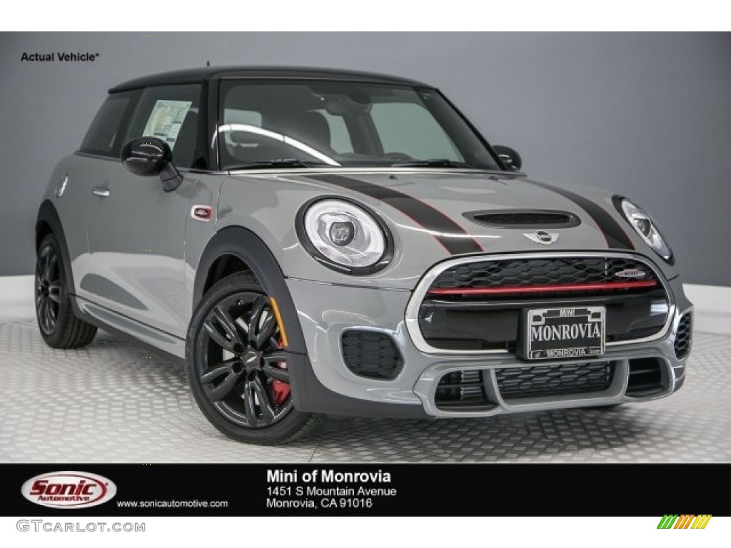 2017 Hardtop John Cooperworks 2 Door - Moonwalk Grey Metallic / JCW Carbon Black w/Dinamica photo #1