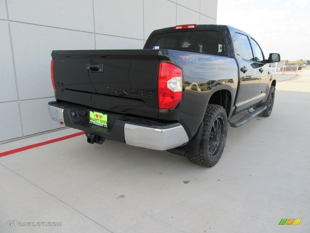 2017 Tundra SR5 CrewMax 4x4 - Midnight Black Metallic / Graphite photo #4