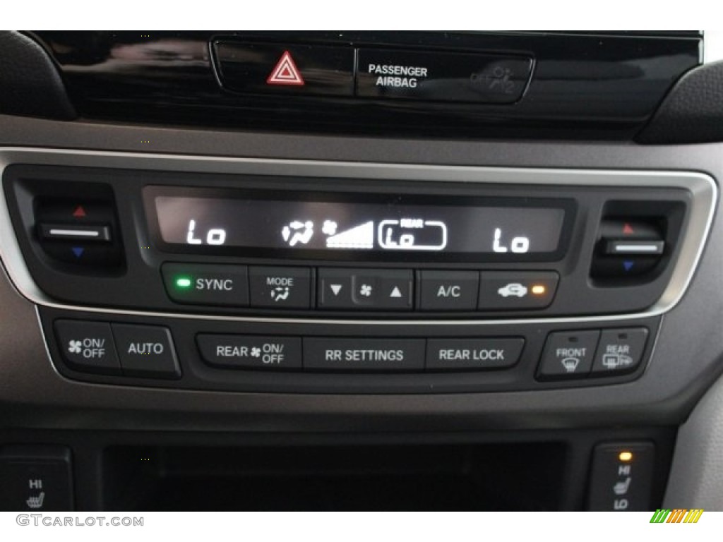 2017 Honda Pilot EX-L AWD w/Navigation Controls Photo #117216351